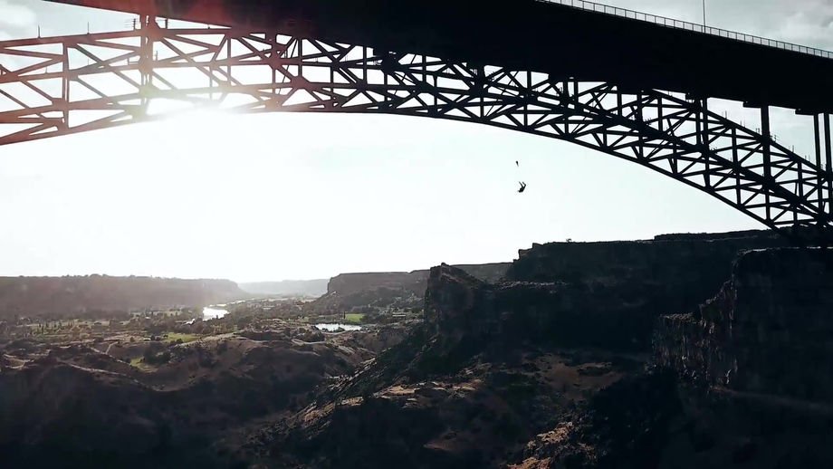 Idaho - The best rapper in the world (base jump)
